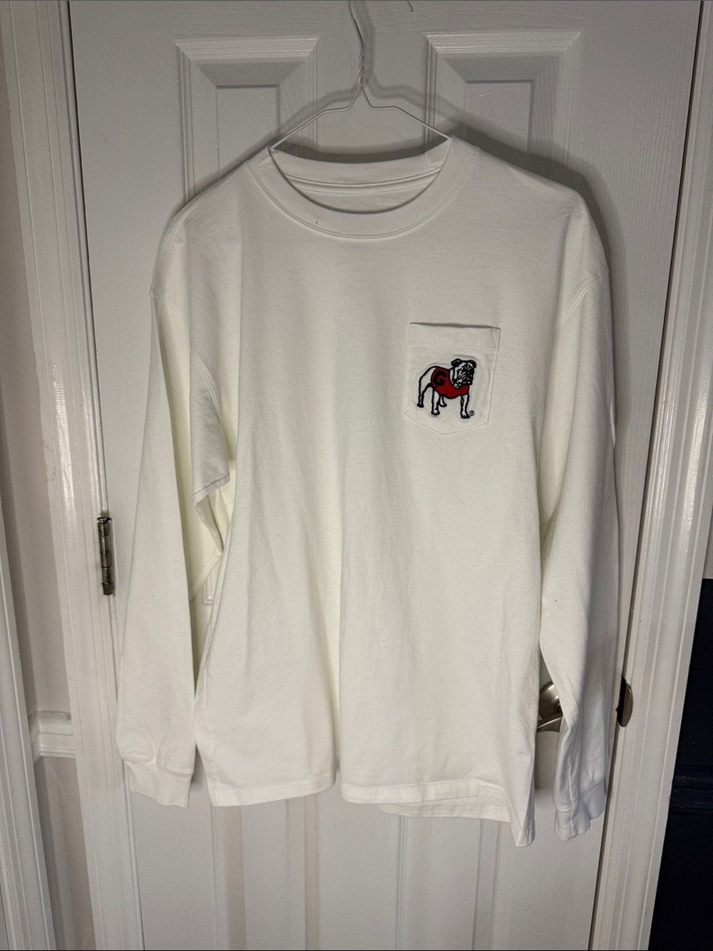 Nike White Pocket Tee with Bulldog Patch in Red and Black 31